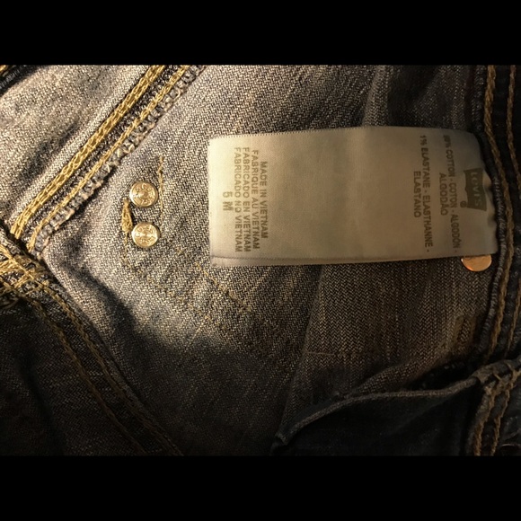 Women’s Levi jeans 5m - Picture 3 of 4